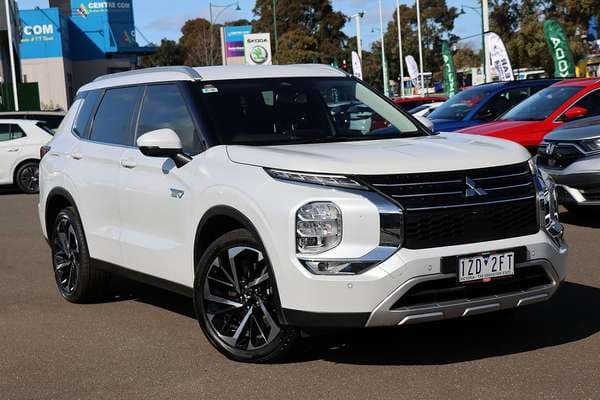 2024 Mitsubishi Outlander