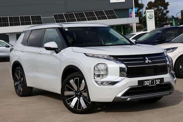 2025 Mitsubishi Outlander